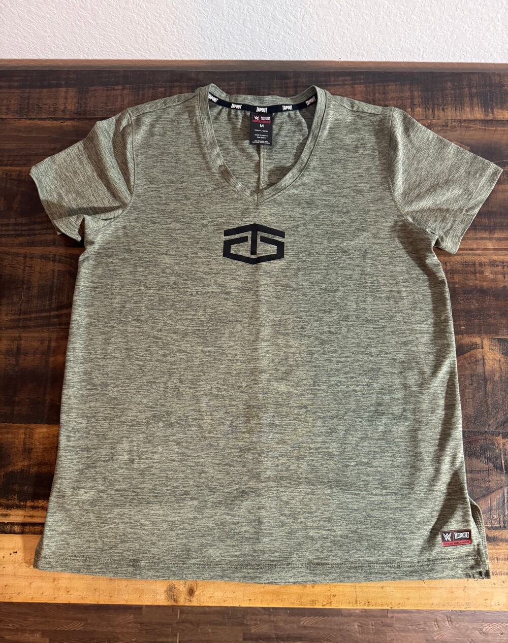 WWE Tapout Seth Rollins Men’s Medium Gray Performance V-Neck Shirt